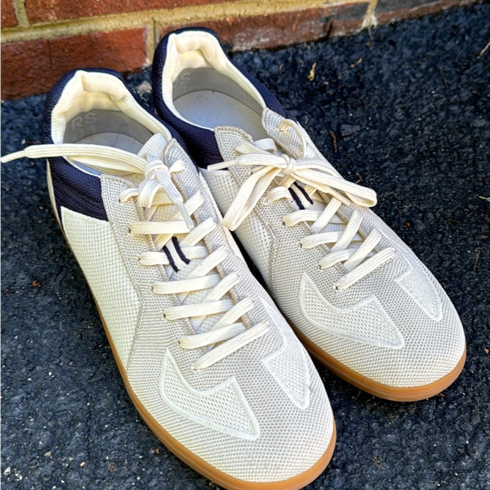 Rothy’s RS01 Sneaker